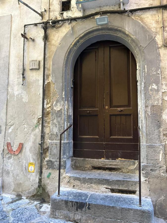 Готель Cuore Di Napoli Екстер'єр фото